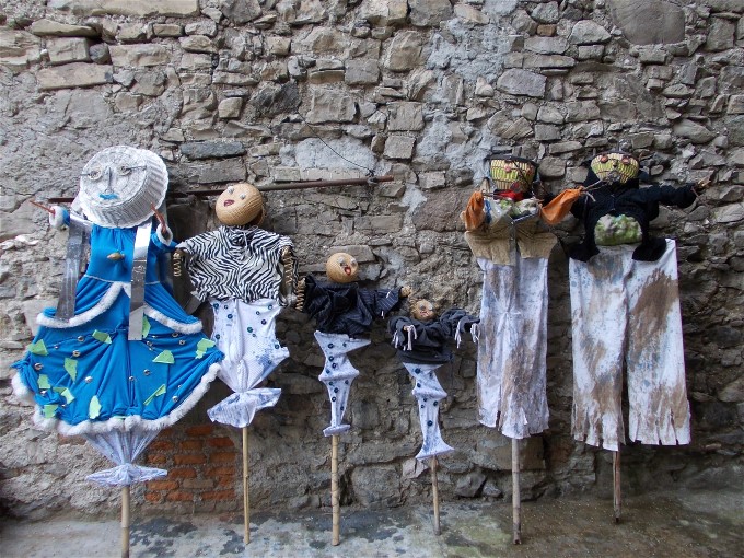 Festival d’arte e scienza. Acqua, Risorse pratiche e saperi per un futuro sostenibile Festival d’arte e scienza. Acqua, Risorse pratiche e saperi per un futuro sostenibile